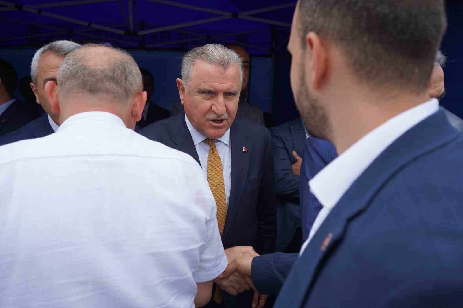 Osman Aşkın Bak: "Ülkemizde hiçbir şey kapalı kalmasın, açıklansın, araştırılsın"