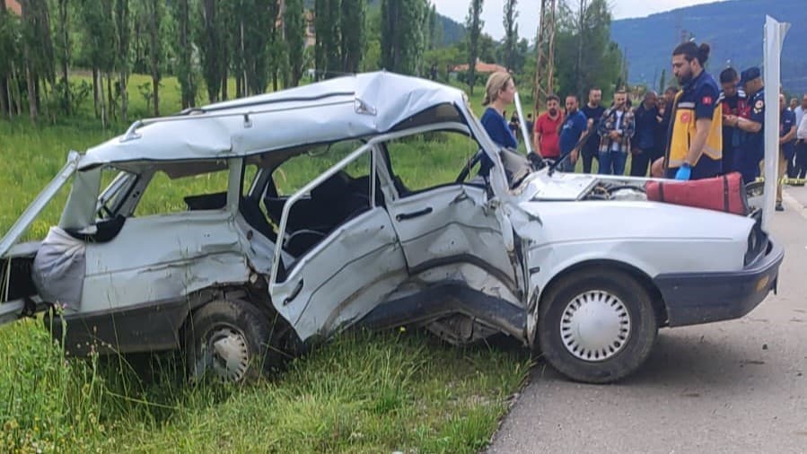 Amasya’da feci kaza: Dede ve torun hayatını kaybetti