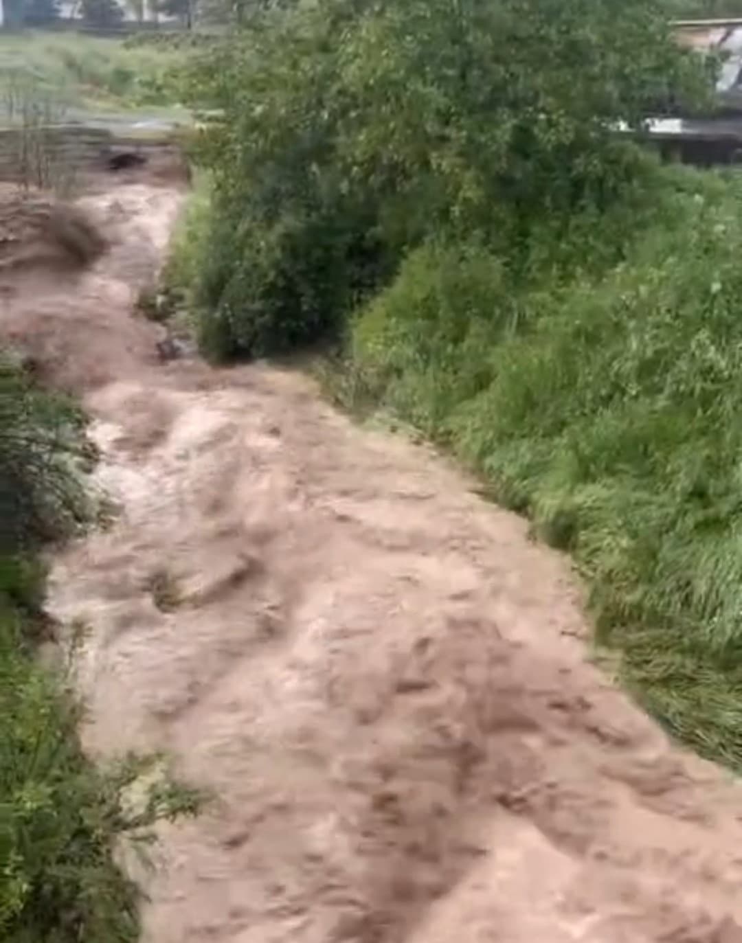 Ankara’da sağanak sonrası sel meydana geldi