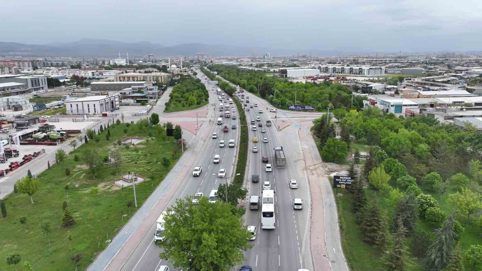 Başkan Altay: "150 milyon lira maliyetle yayalar ve bisiklet kullanıcıları için 2 yeni üst geçit yapıyoruz"
