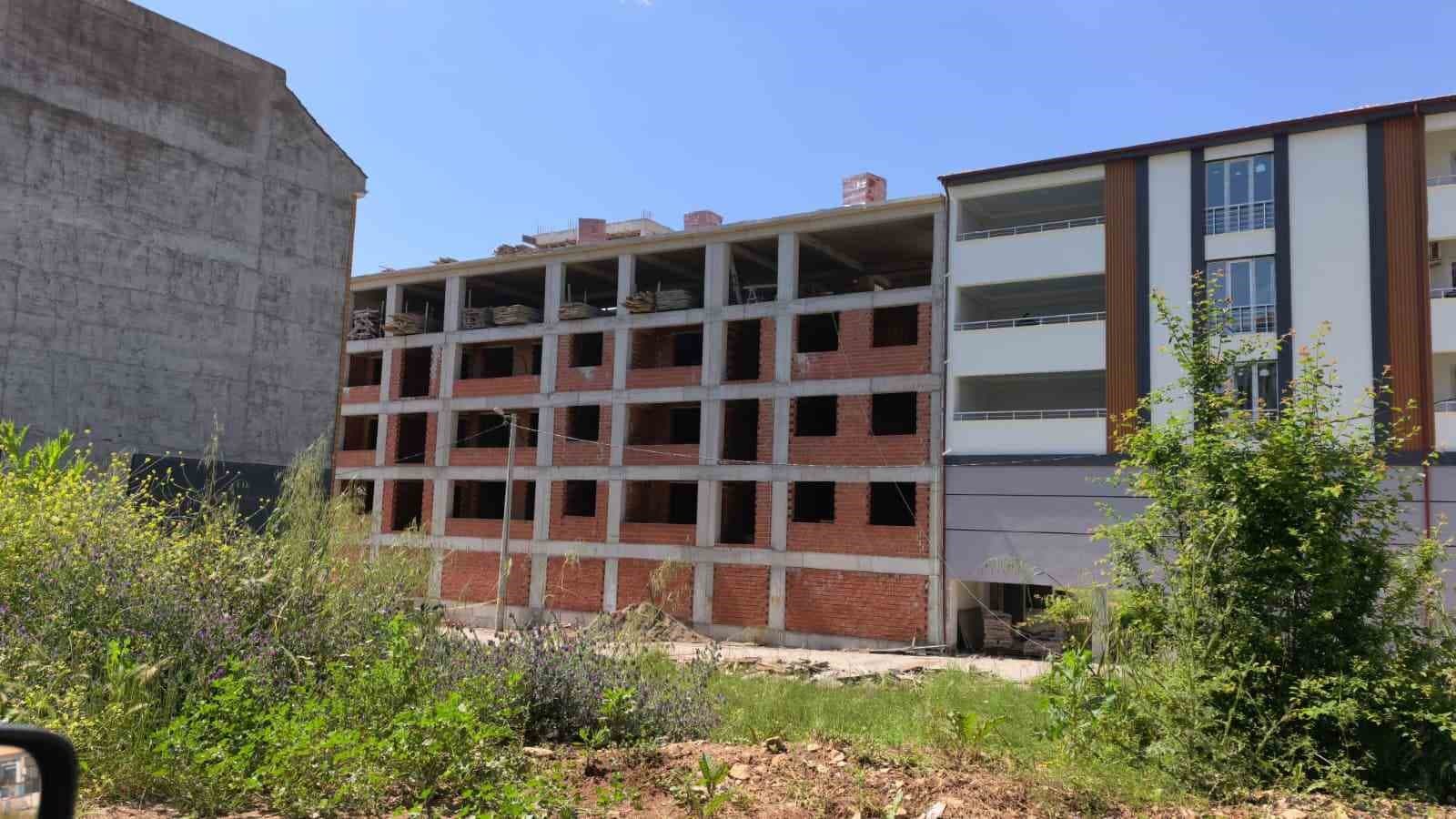 İnegöl’de inşaatta feci ölüm: Oğlunun gözü önünde 4. kattan düştü