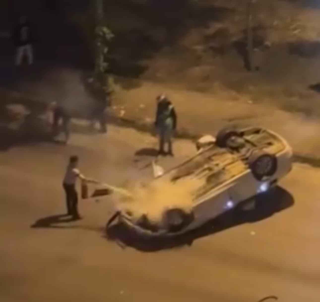Edirne’de otomobil refüje çarpıp takla attı: 1 yaralı