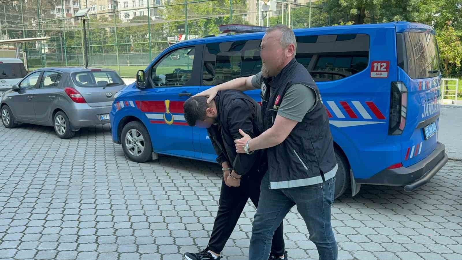 Uyuşturucu operasyonunda 2 şüpheli tutuklandı