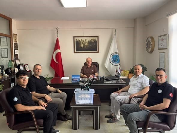 Burhaniyeli öğrencilerden robot yarışmasında önemli başarı