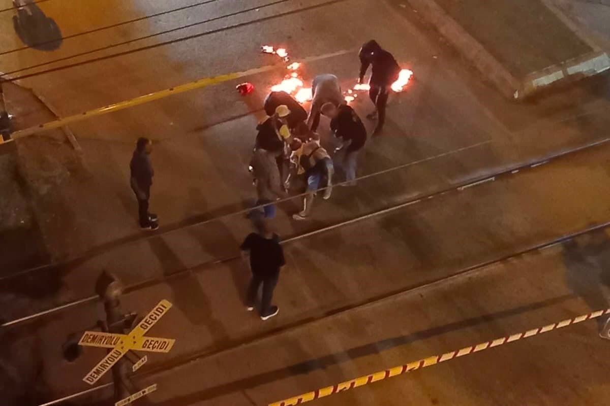 Bandırma’da helyum balonları yüksek gerilim hattına temas etti: 1 kişi yaralandı