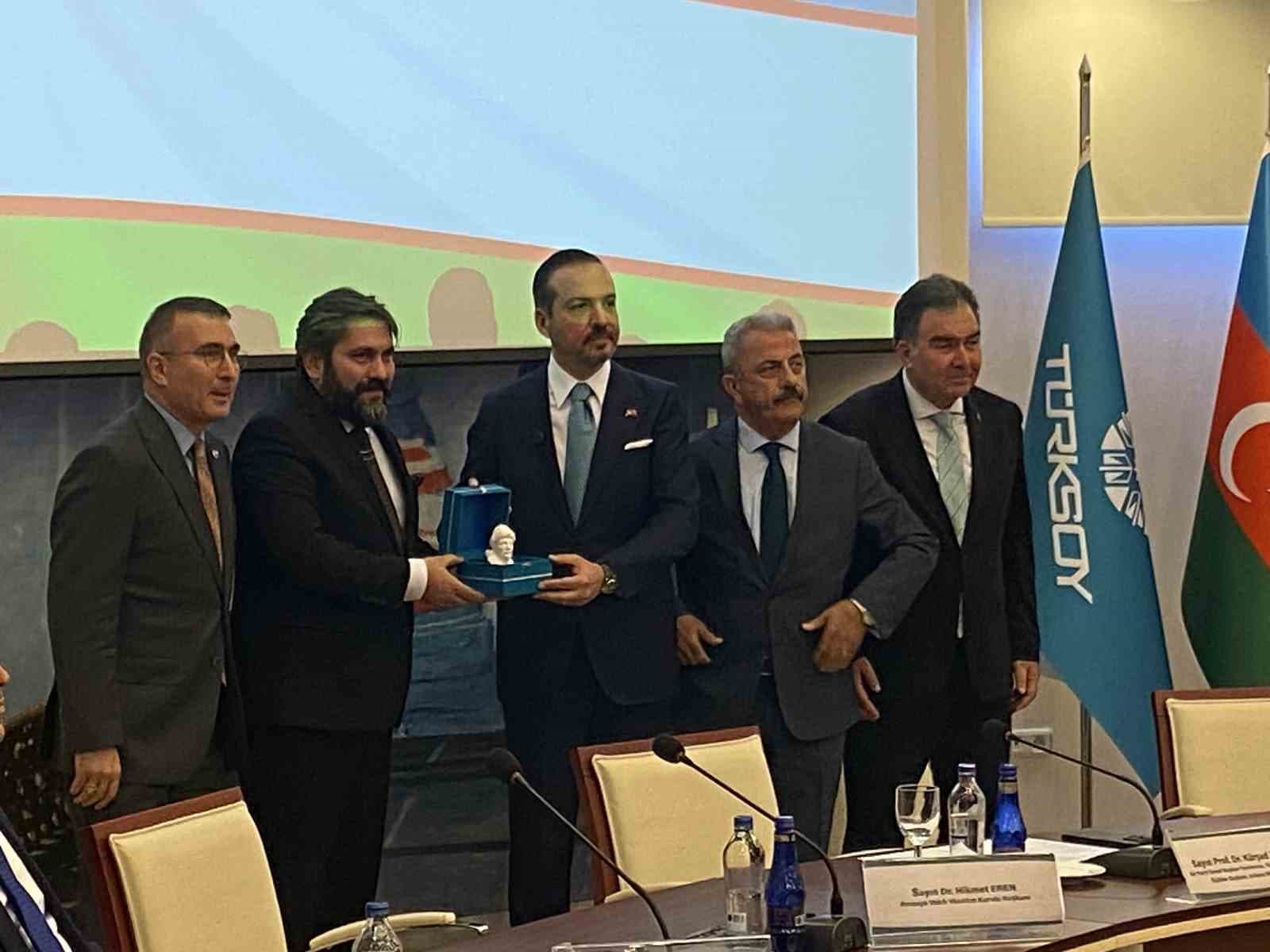 AK Parti Genel Başkan Yardımcısı Zorlu: "Toplantılarımızda birbirimizin dillerini konuşarak anlaşmayı bir kural haline getirelim"