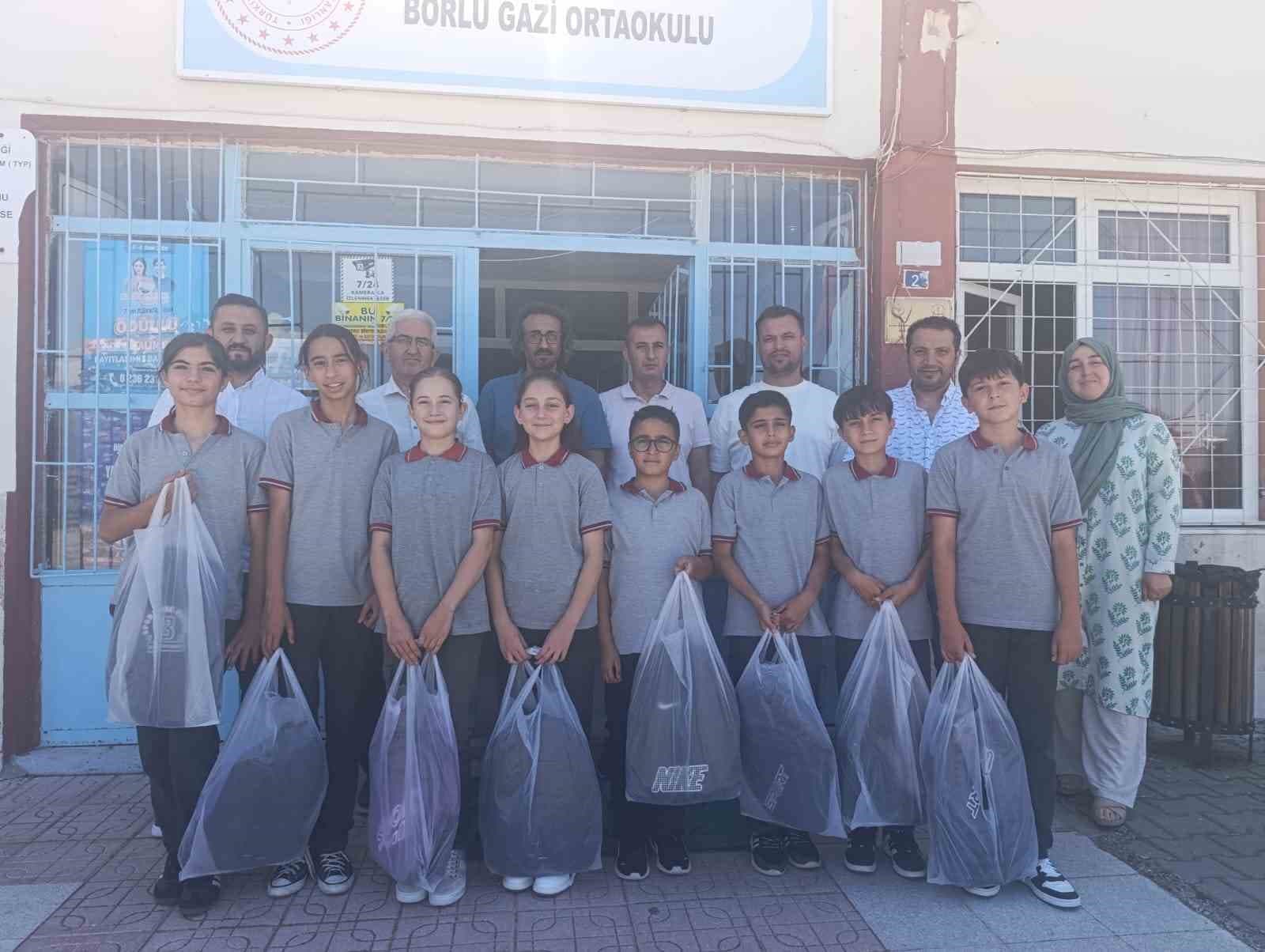 Köy okulundan bursluluk sınavında büyük başarı