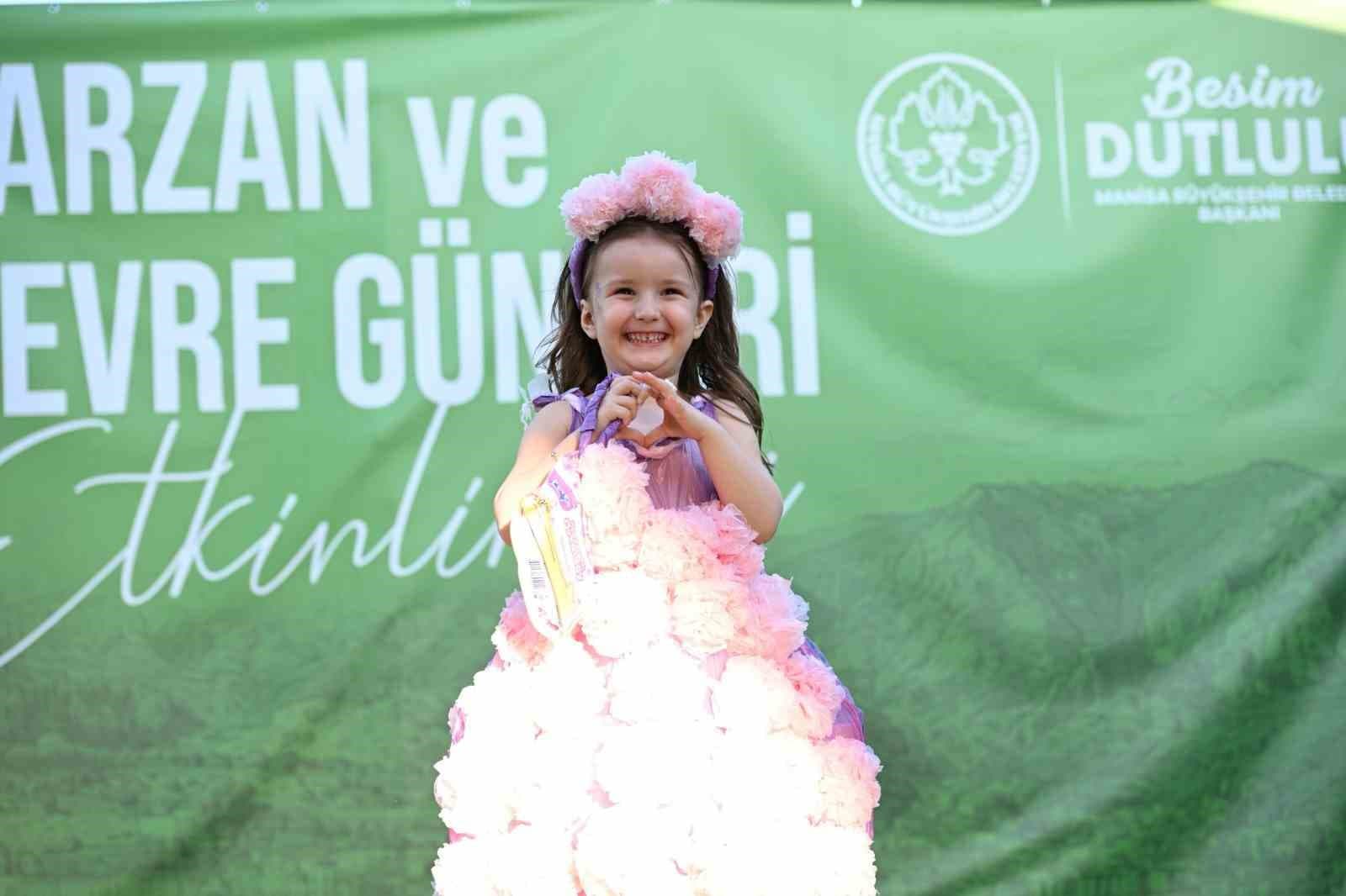 Atık malzemeler minik ellerde sanata dönüştü