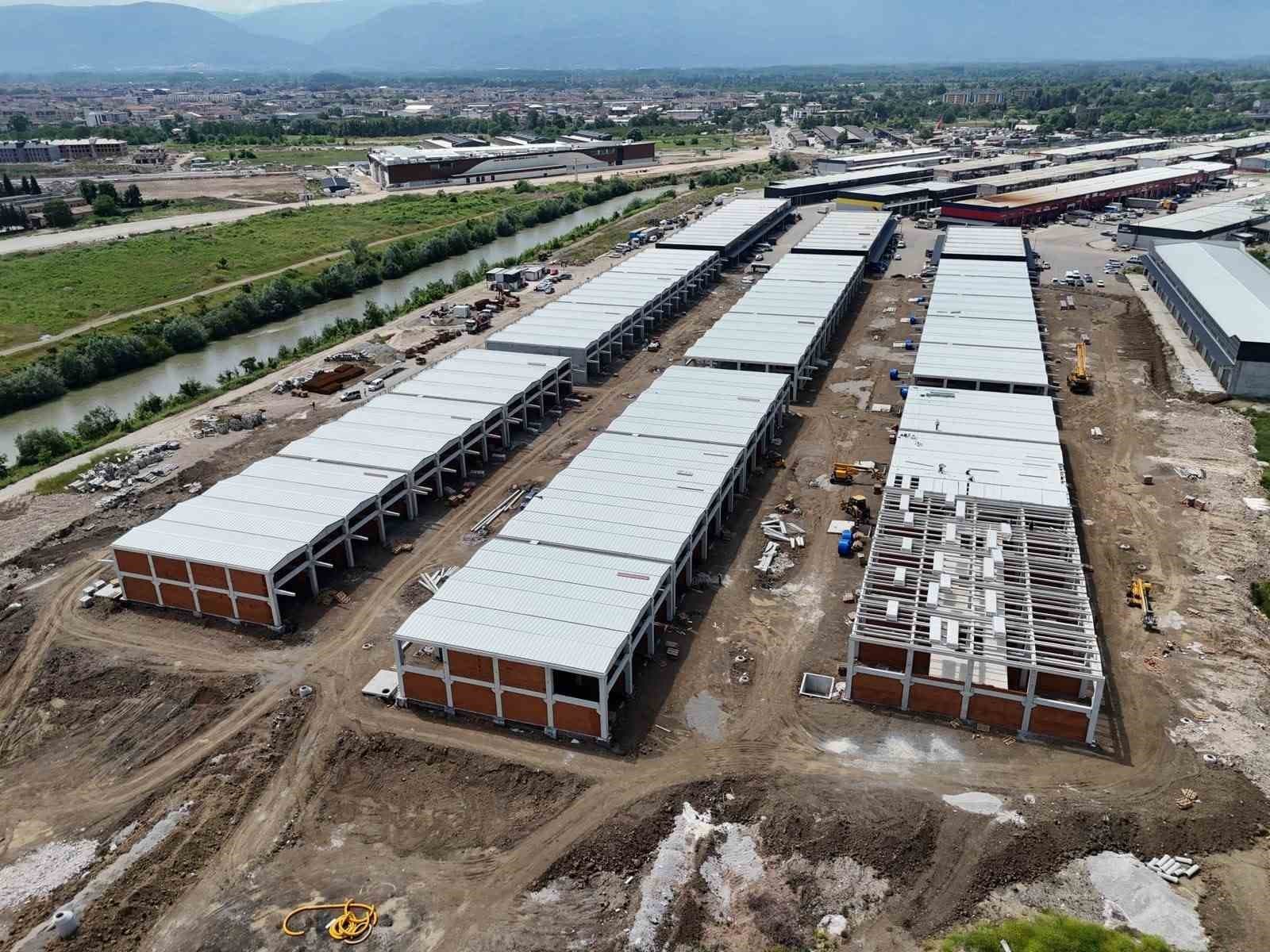 162 dükkanın imalatı büyük ölçüde tamamlandı