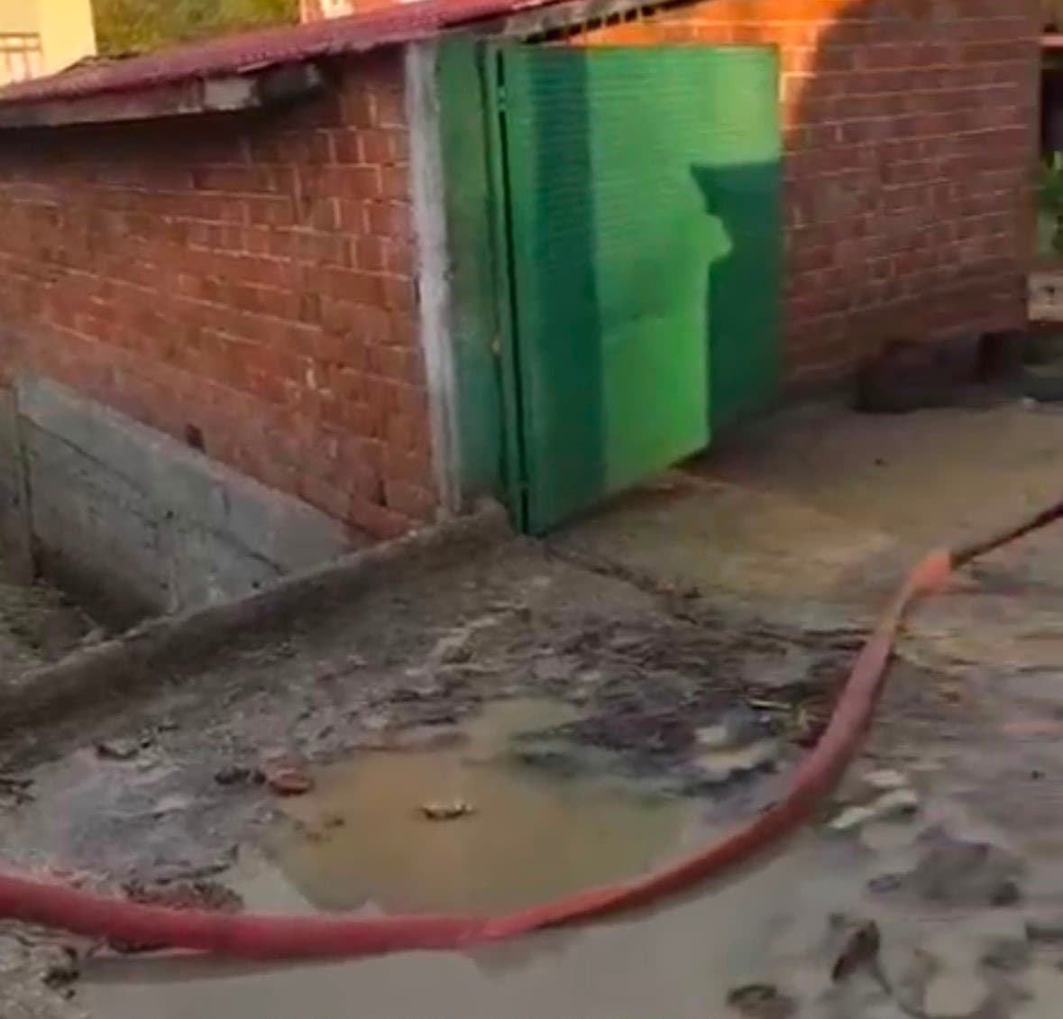 Bolu’da sağanak yağış dereleri taşırdı: Bahçe ve ahırlar sular altında kaldı