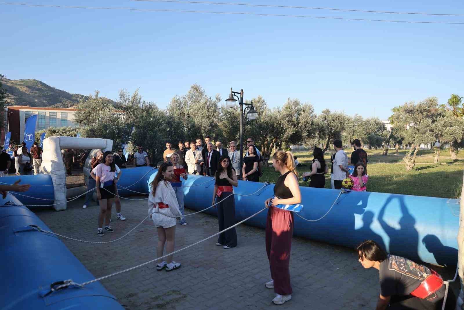 Açık Hava Sineması ADÜ’de yoğun ilgi gördü