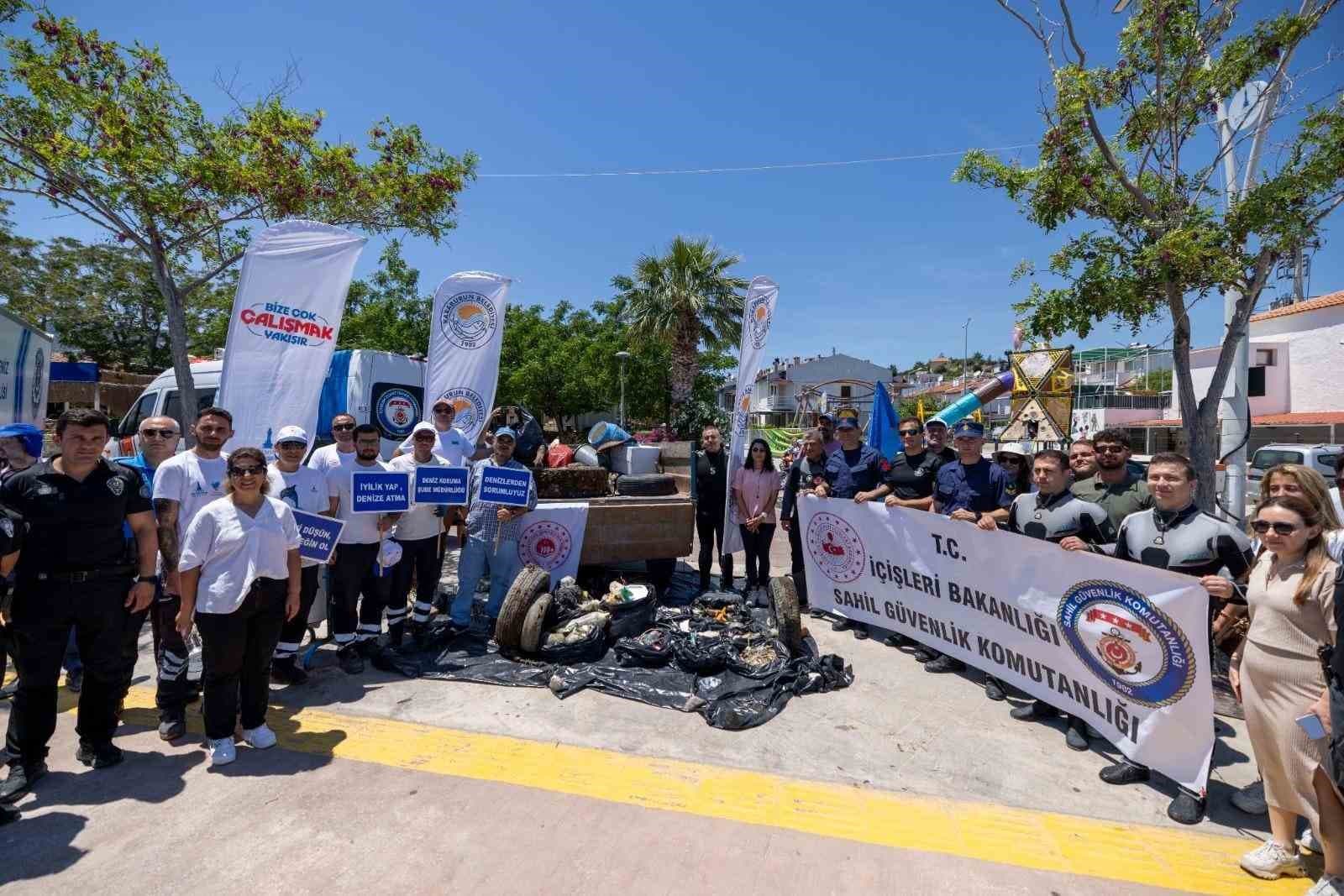 Plajdan 750 kilogram atık toplandı