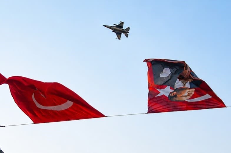 Amasya’da F-16’lardan nefes kesen gösteri