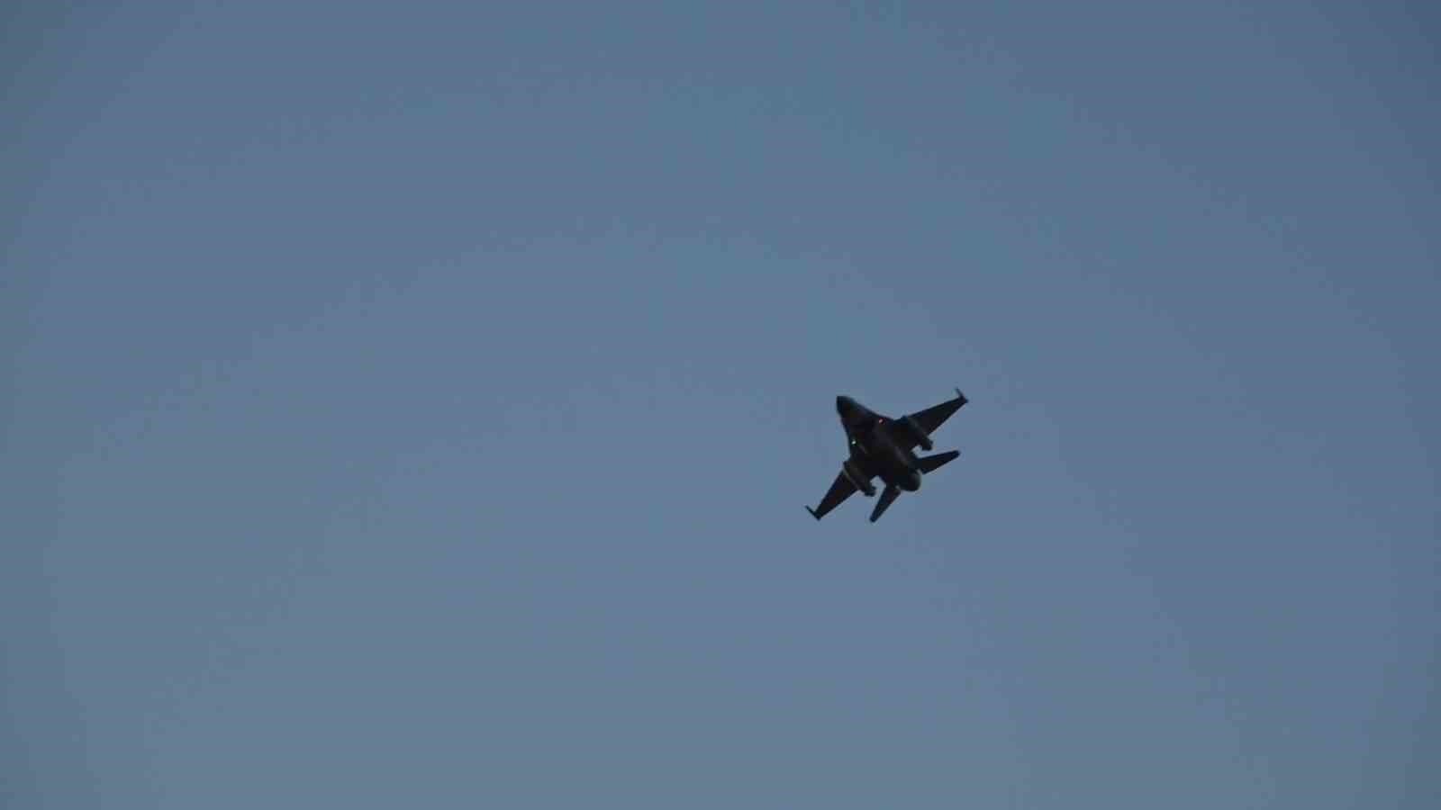 Amasya’da F-16’lardan nefes kesen gösteri