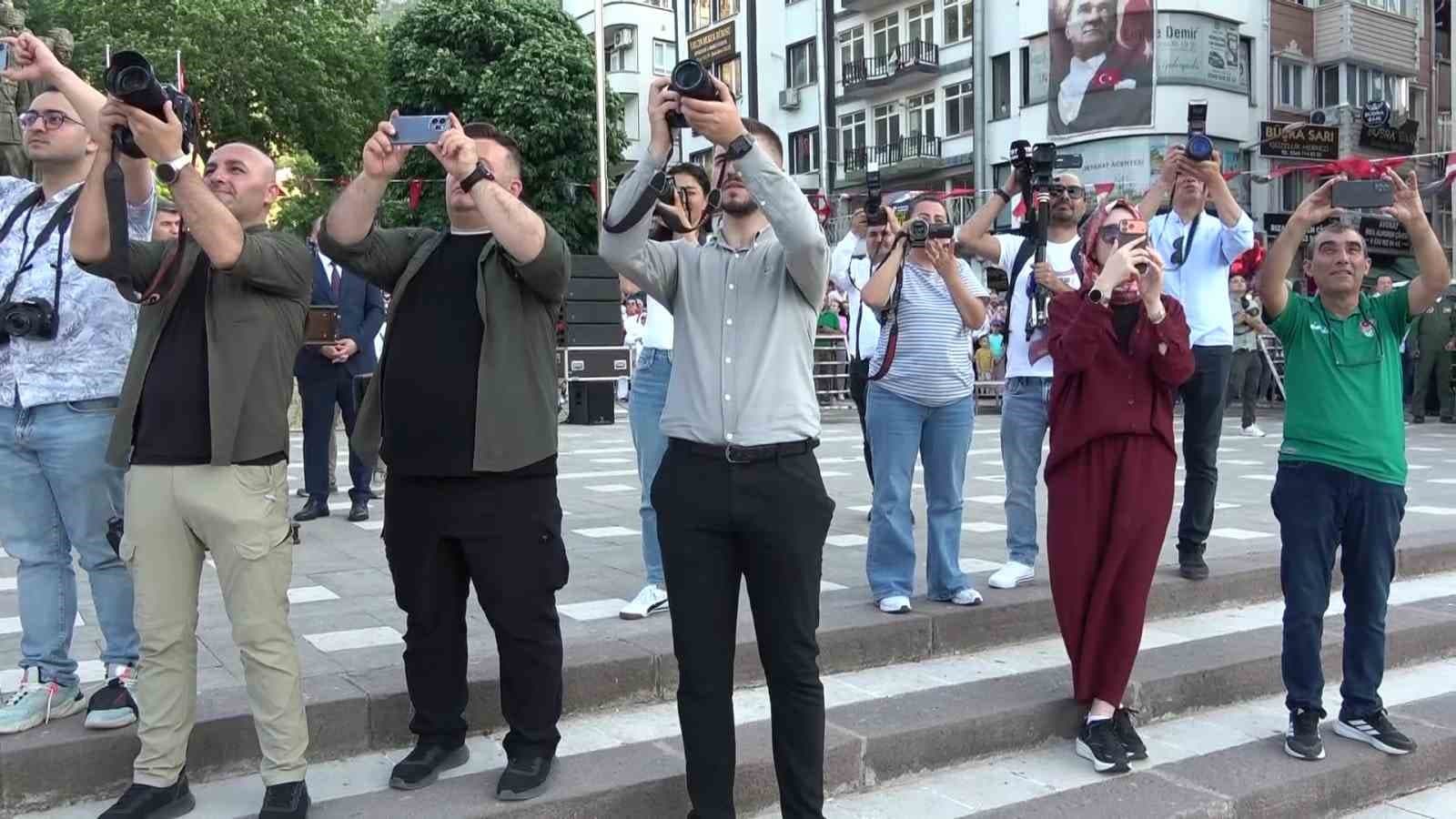 Amasya’da F-16’lardan nefes kesen gösteri