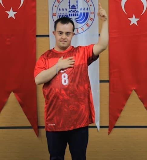 Elazığ’da engelli bireylerden millilere tam destek