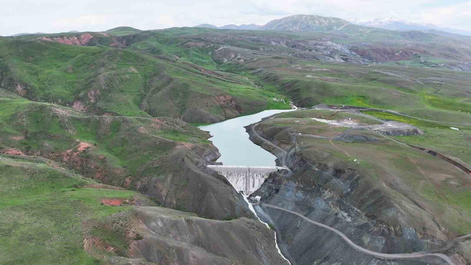 Bağıştaş HES’leri yerli enerji üretimine güç veriyor