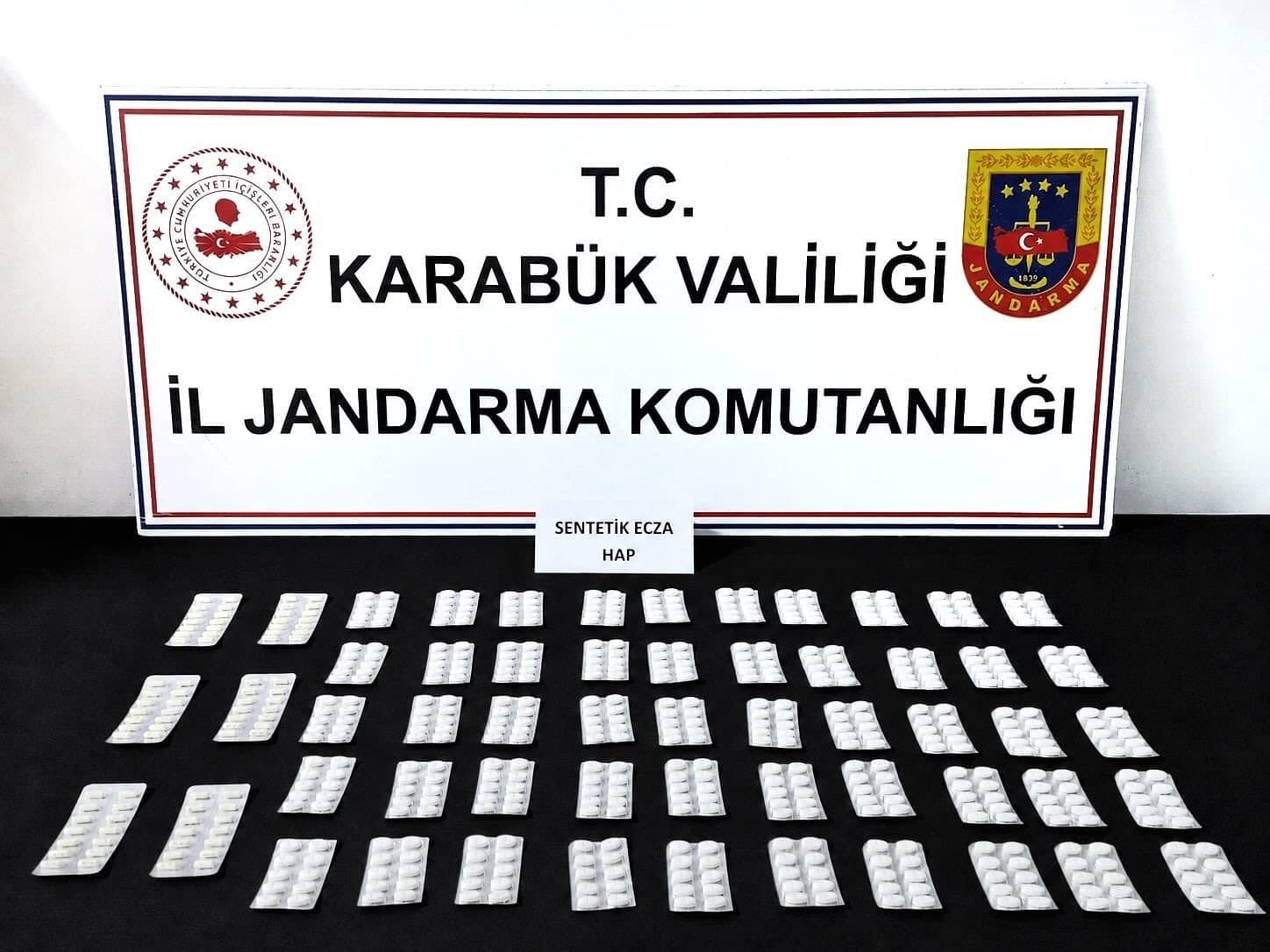 Uyuşturucu ve kaçak alkol operasyonunda 3 kişi adliyeye sevk edildi