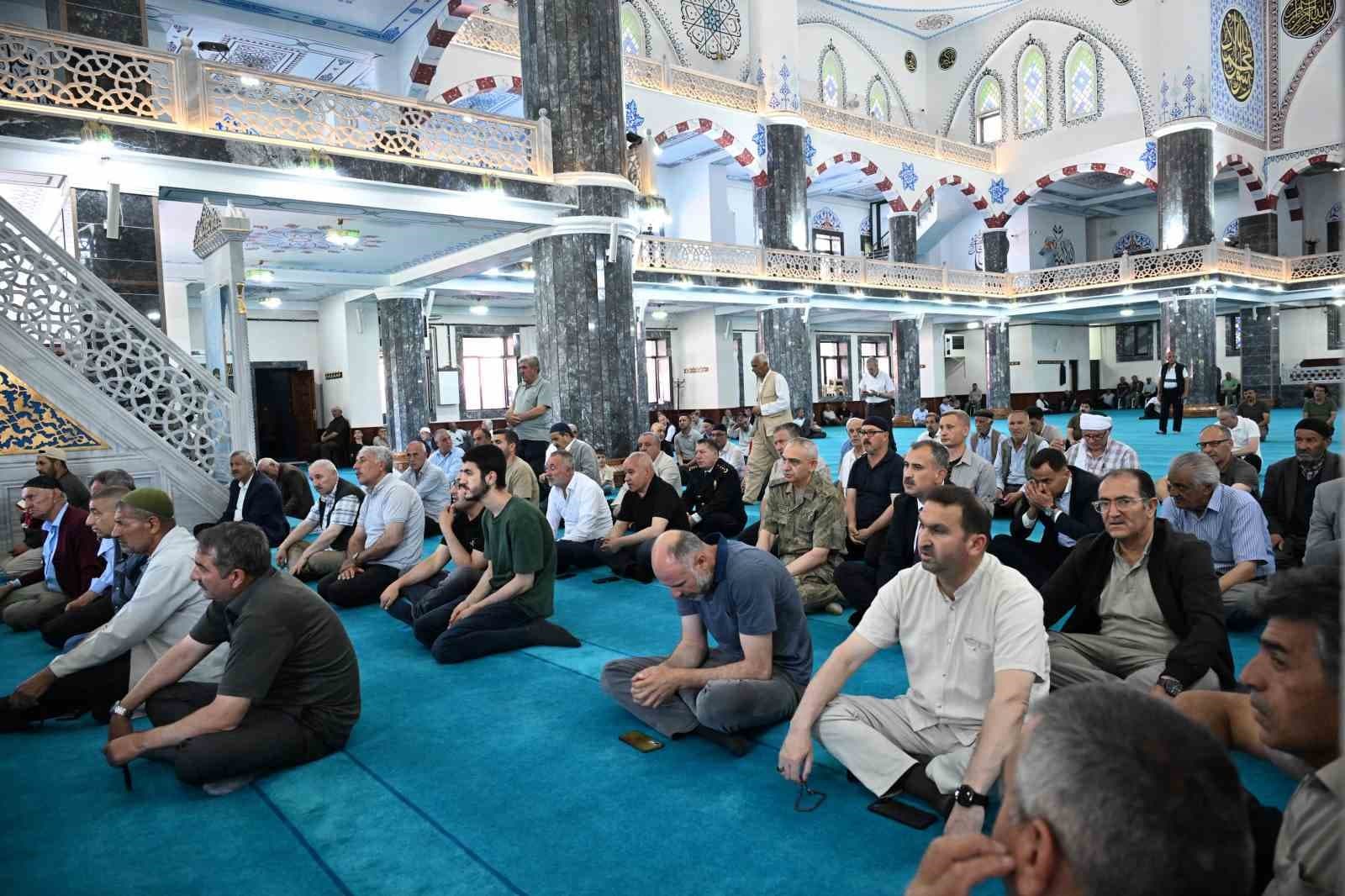 Ağrı’da 15 Temmuz şehitleri Mevlid-i Şerif programıyla anıldı