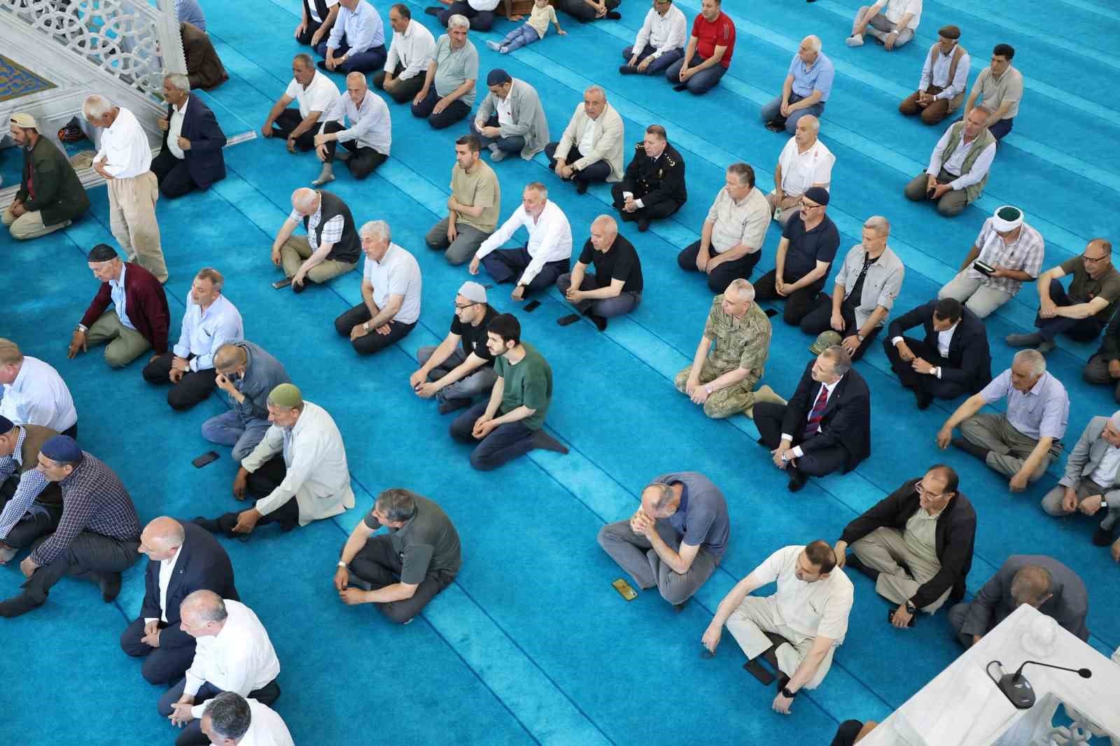 Ağrı’da 15 Temmuz şehitleri Mevlid-i Şerif programıyla anıldı