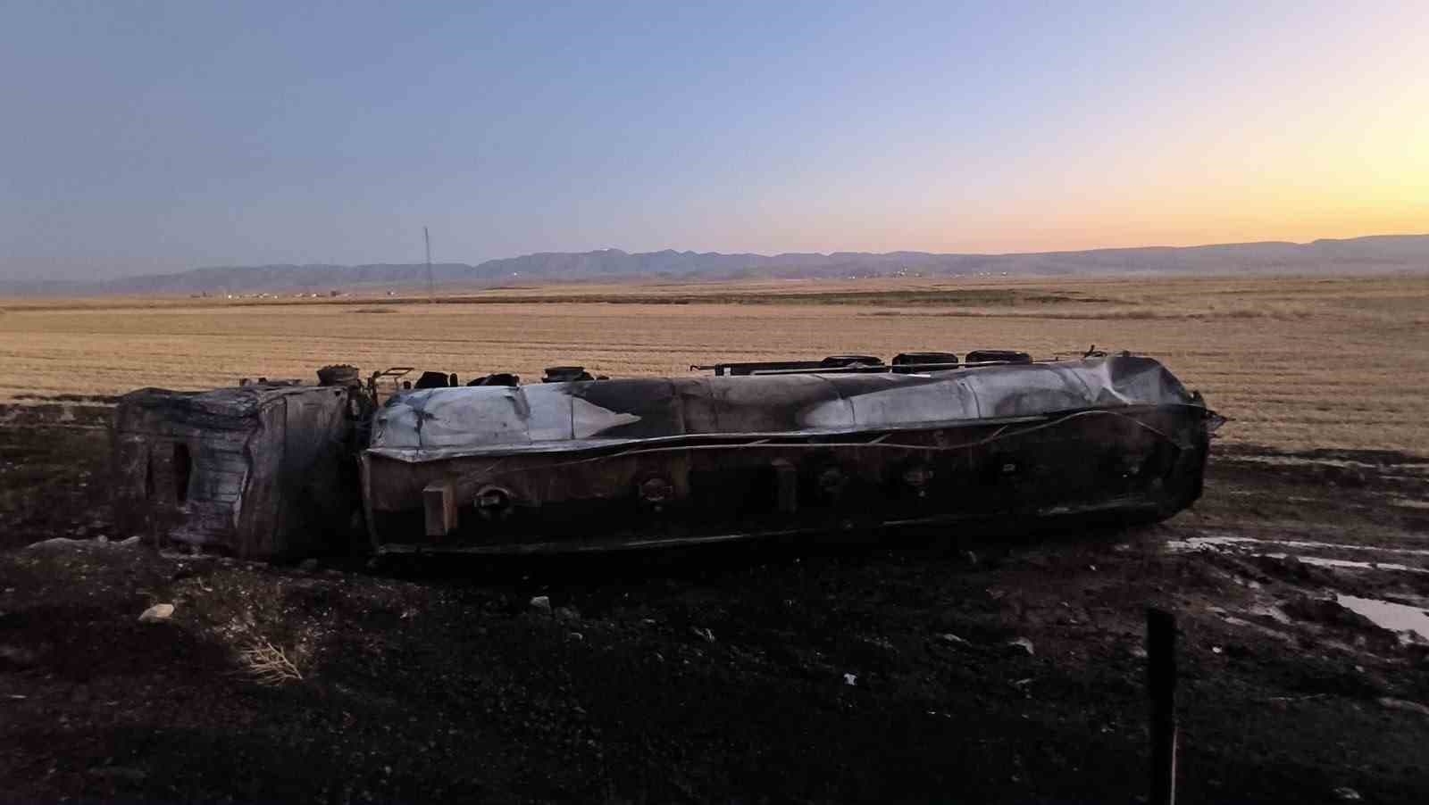 Mardin’de mazot yüklü tanker yandı