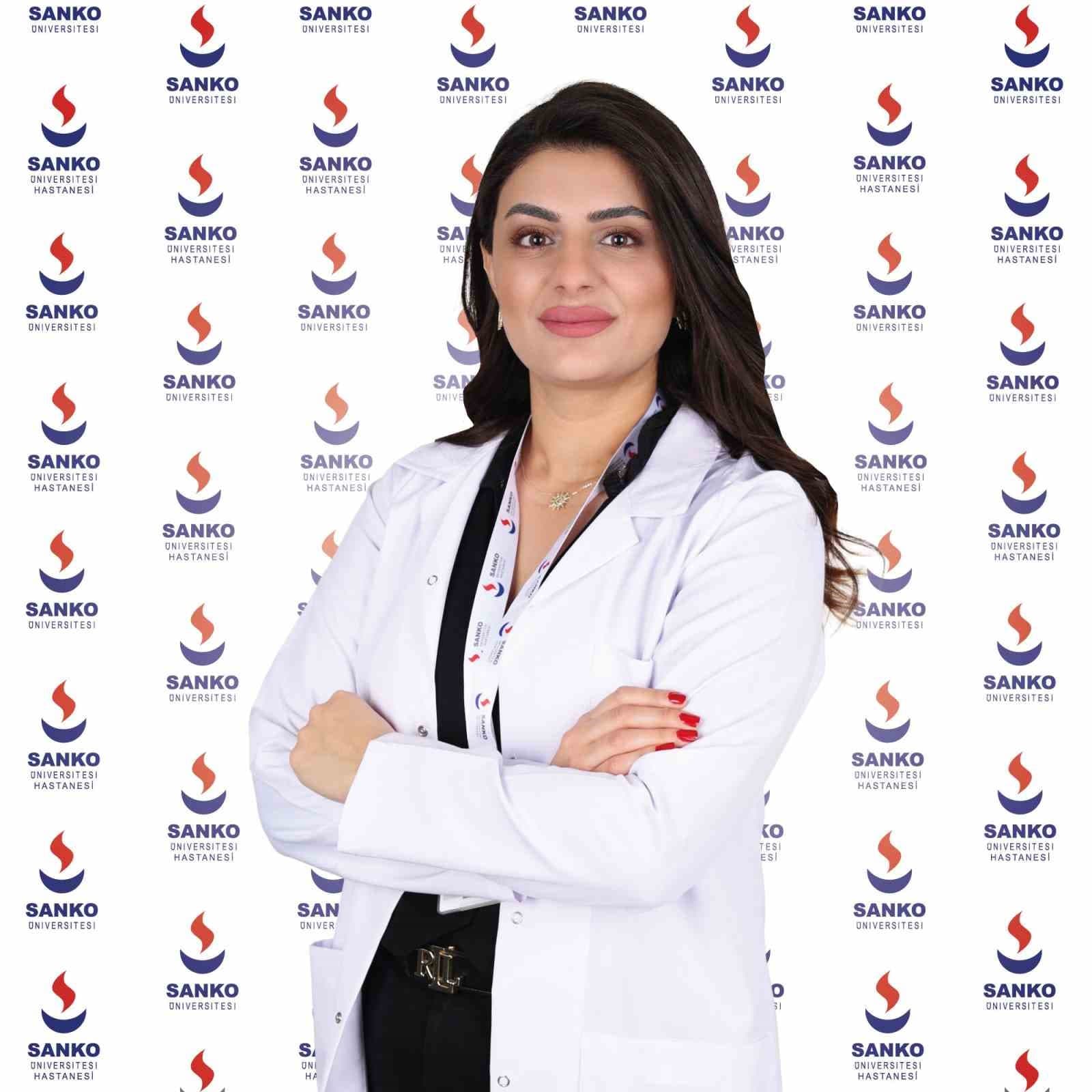 Diyetisyen Zelal Ürek: "Sağlıklı beslenmenin ilk adımı, ne yediğimizi değil, neden yediğimizi de anlamaktır"