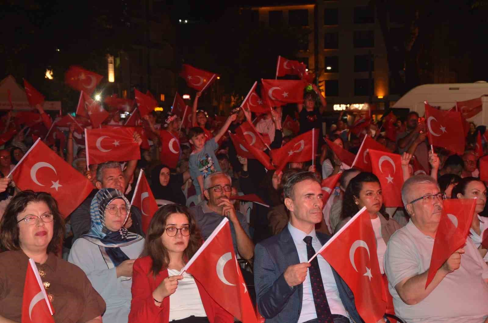 Sinop’ta 15 Temmuz Demokrasi ve Milli Birlik Günü kutlandı