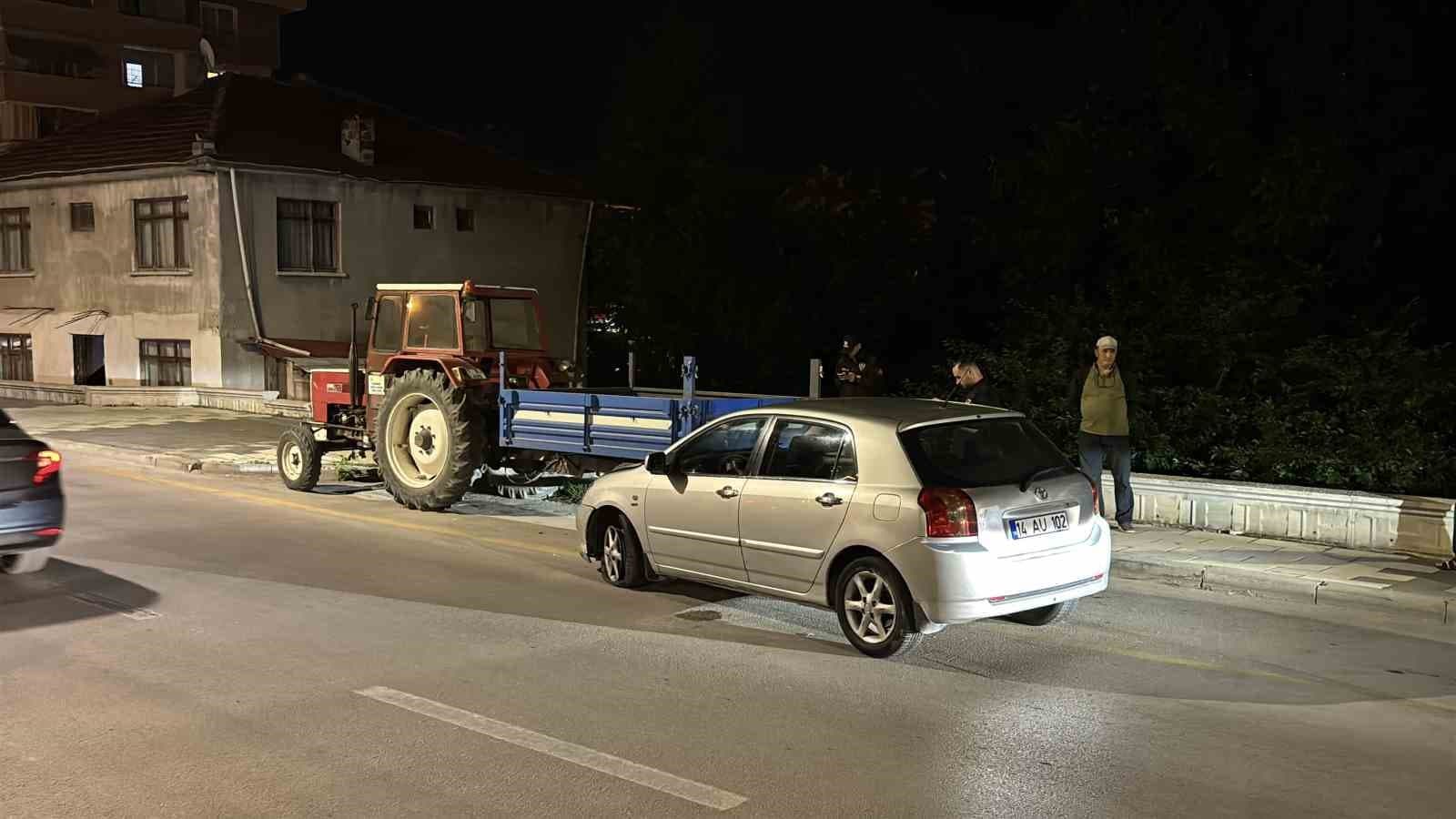 Bolu’da kontrolden çıkan otomobil römorka çarptı