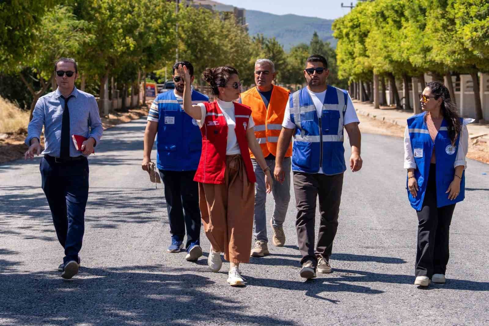 Başkan Köksal Aras mahallelerde yürütülen çalışmaları yerinde inceledi