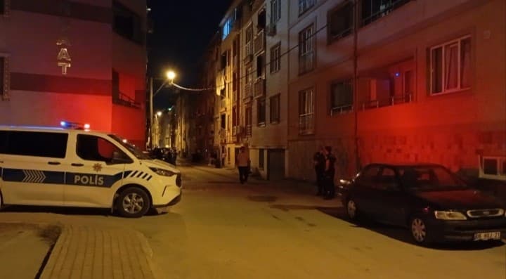 Bursa’da çıkan kavgada bıçaklar çekildi: 1 yaralı