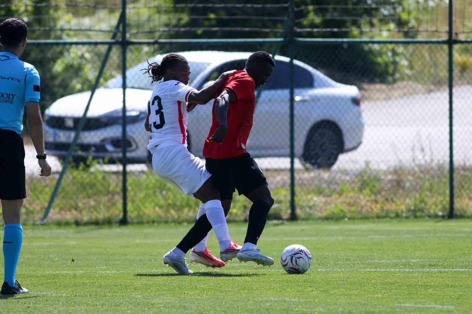Gençlerbirliği ile Çorum FK golsüz berabere kaldı