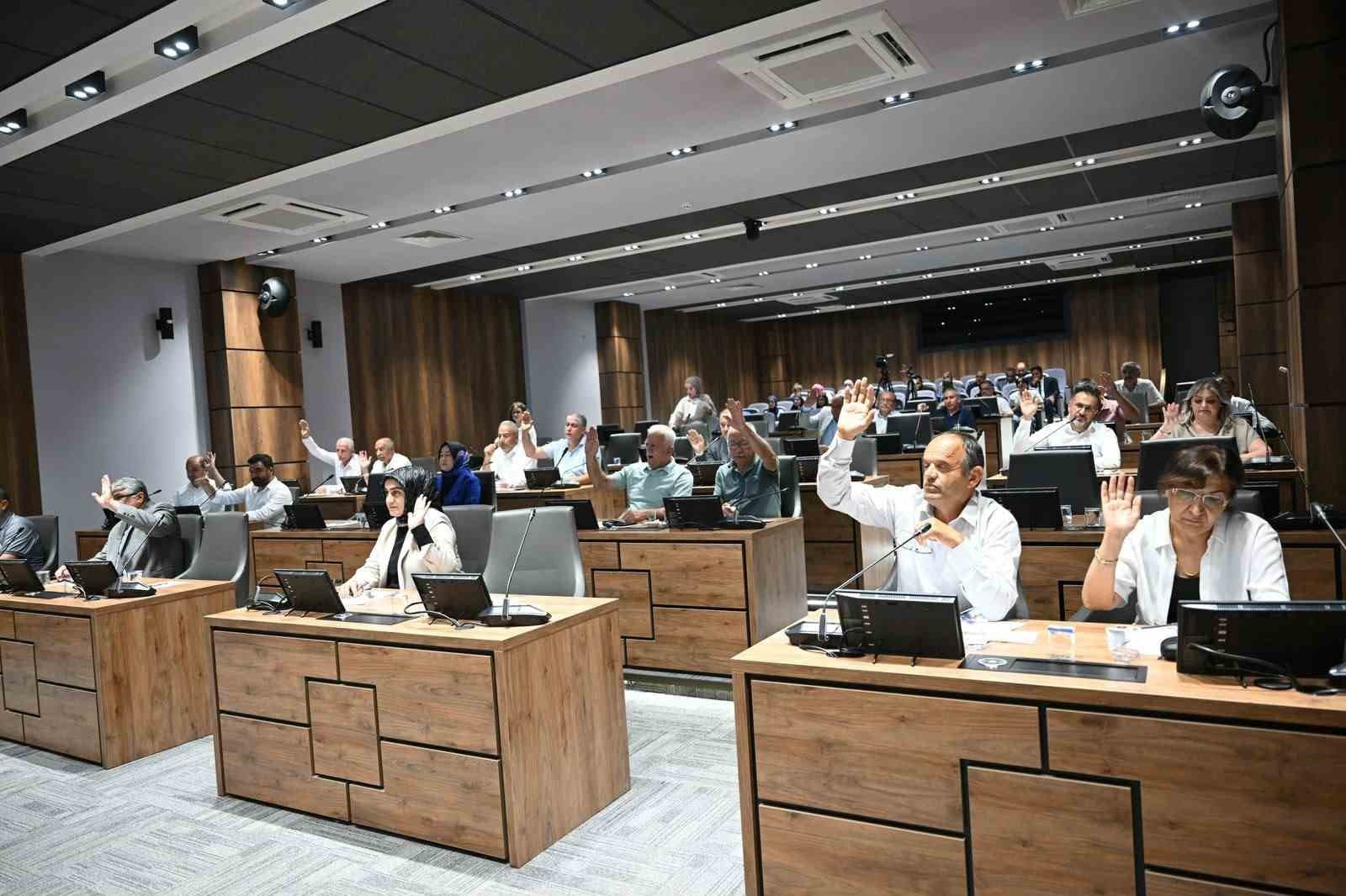 Yeşilyurt Belediye Meclisi 32 gündem maddesini karara bağladı