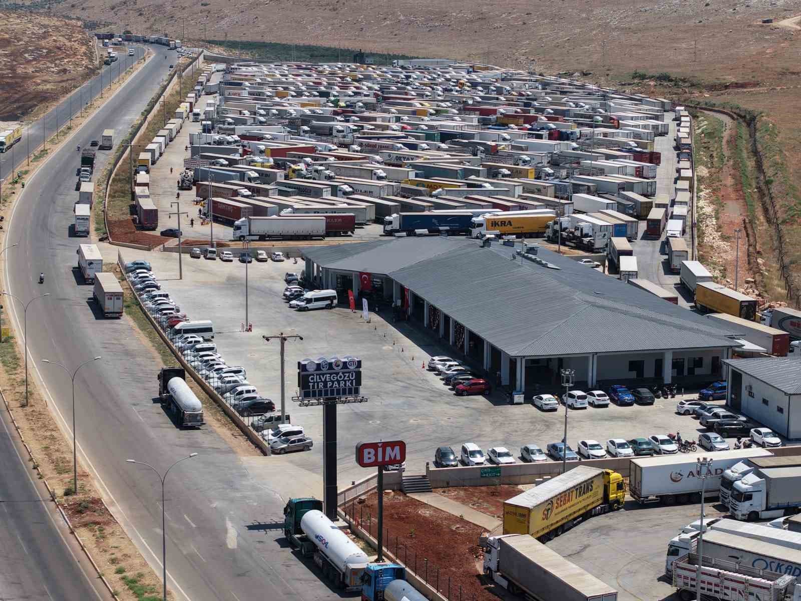 Arap Yarımadası ile ticarette kavşak nokta olan Cilvegözü’nden günde bin 500 tır giriş-çıkış yapıyor