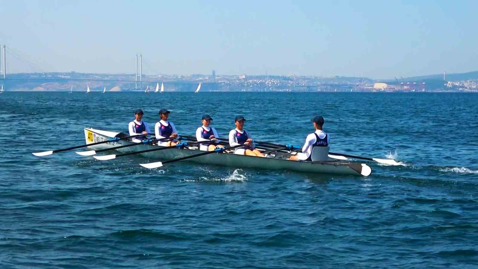 Deniz astsubay adayları zorlu eğitimlerle Mavi Vatan’da göreve hazırlanıyor