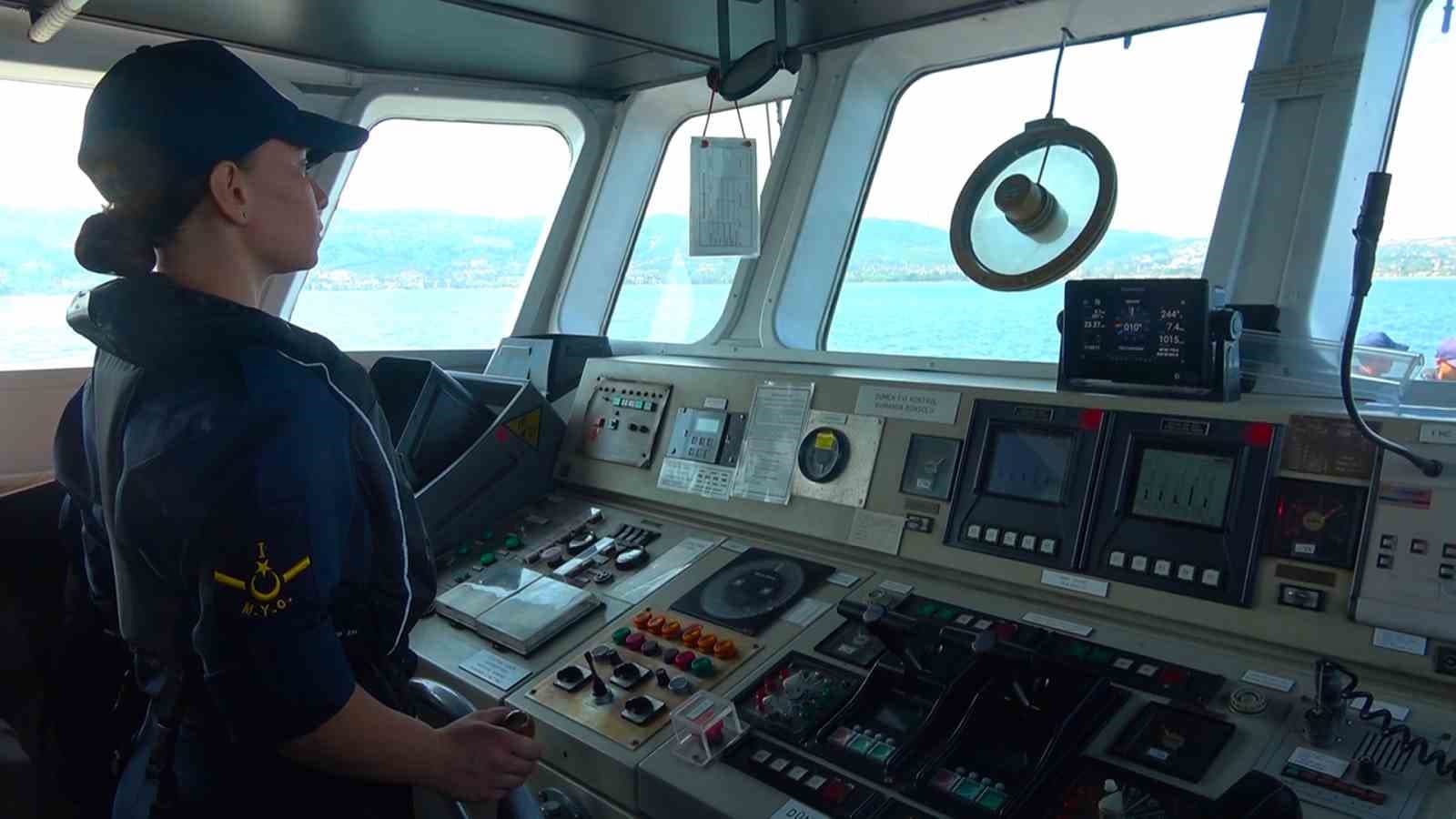 Deniz astsubay adayları zorlu eğitimlerle Mavi Vatan’da göreve hazırlanıyor