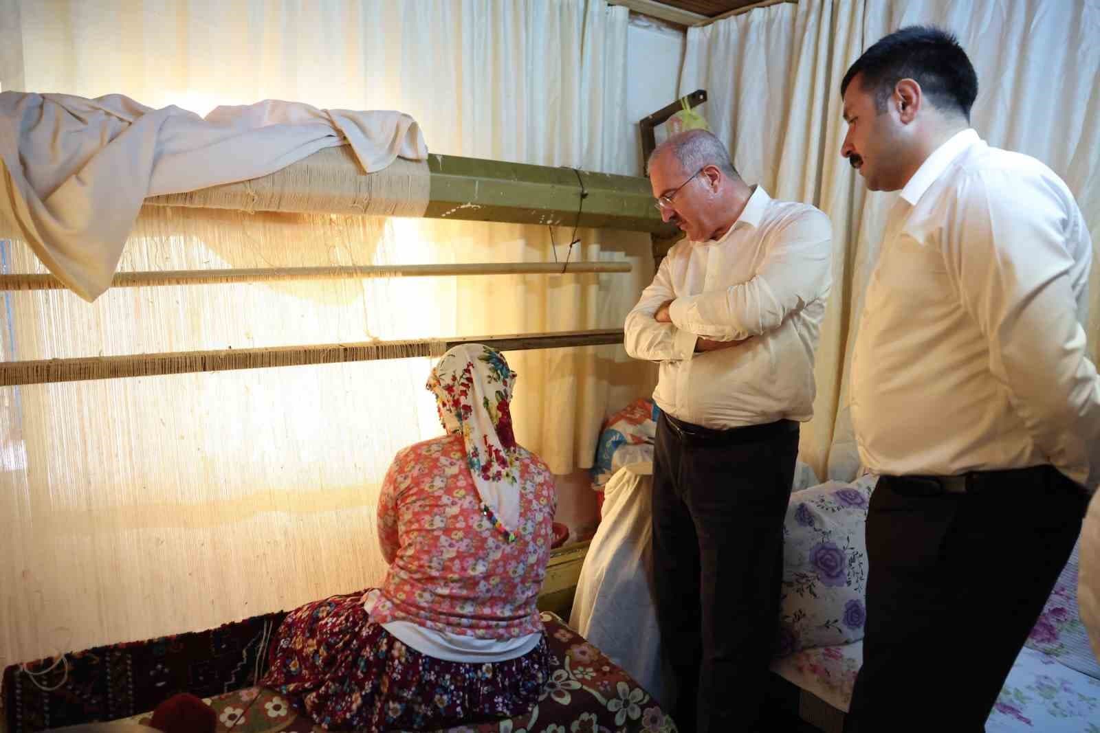 Vali Toraman, Apollon Smintheion ve Assos Antik kentinde incelemelerde bulundu