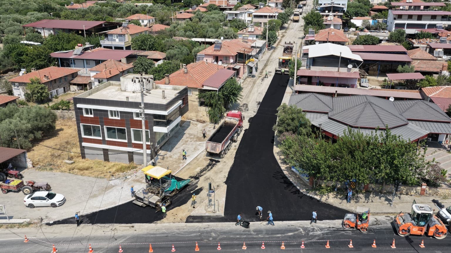 Kuyucak’ta Gencelli-Gencellidere yolu asfaltla buluşuyor