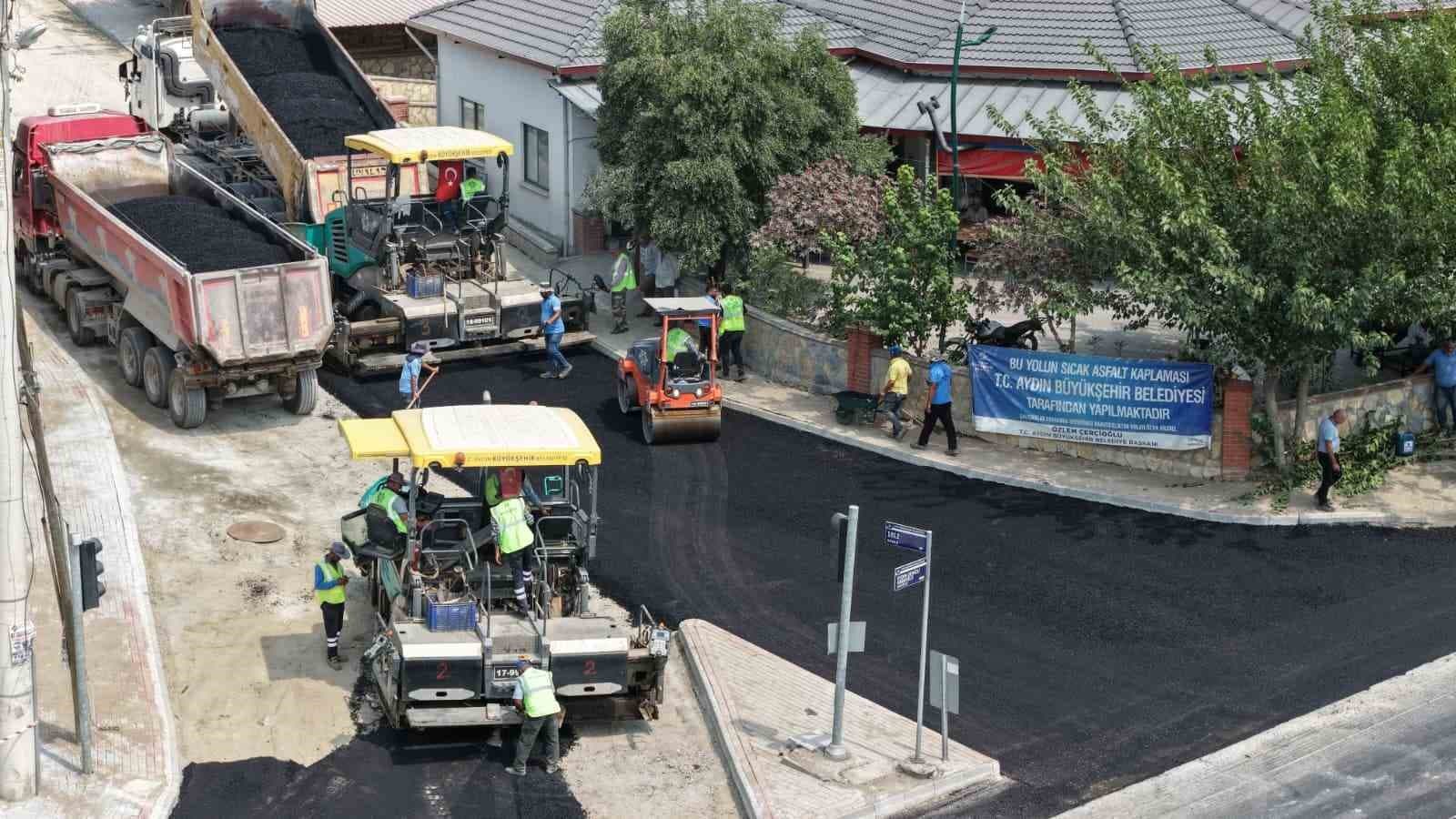 Kuyucak’ta Gencelli-Gencellidere yolu asfaltla buluşuyor