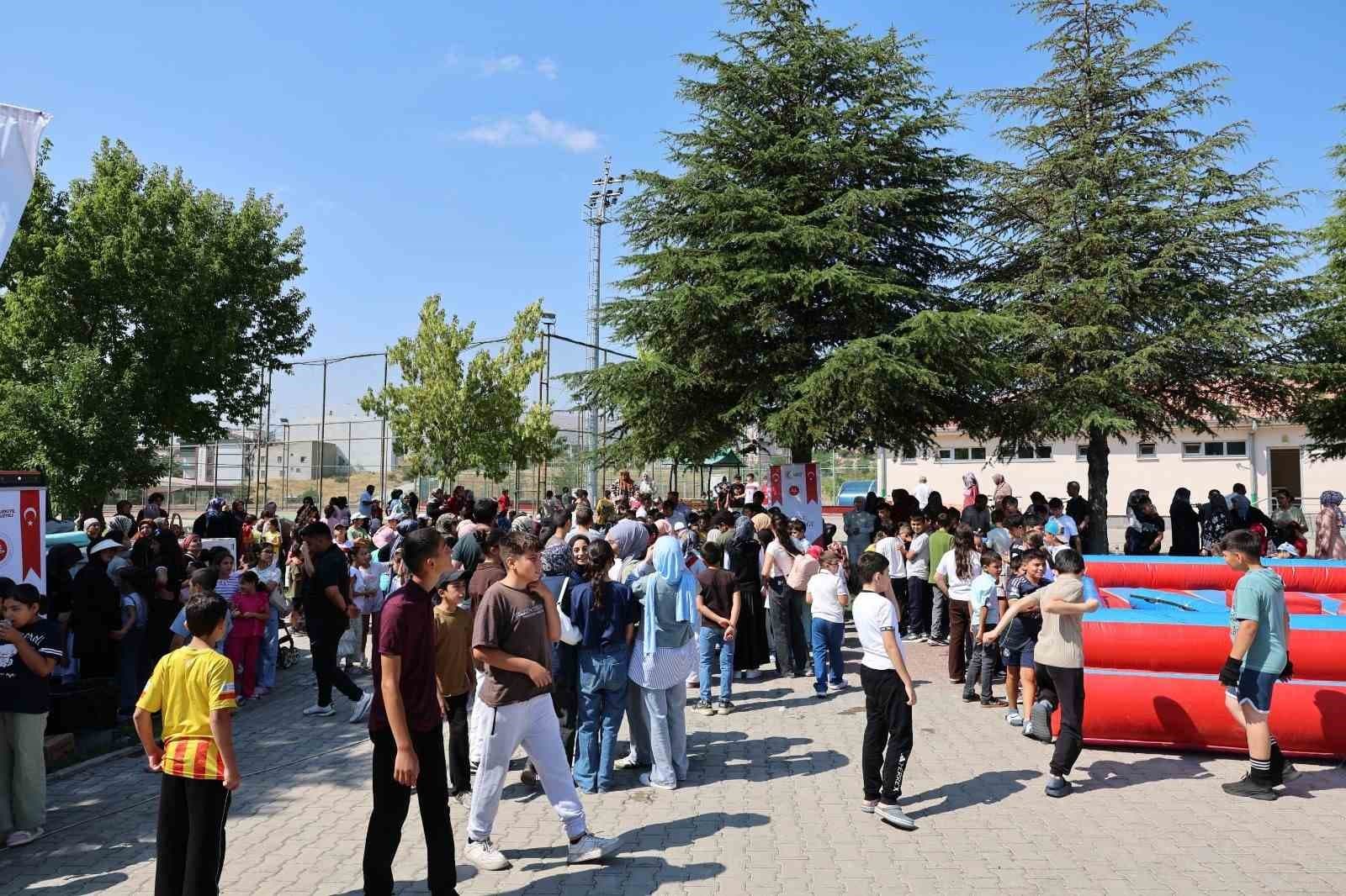 Spor A.Ş. 4-6 Yaş Yaz Kuran kurslarında coşkulu kapanuş