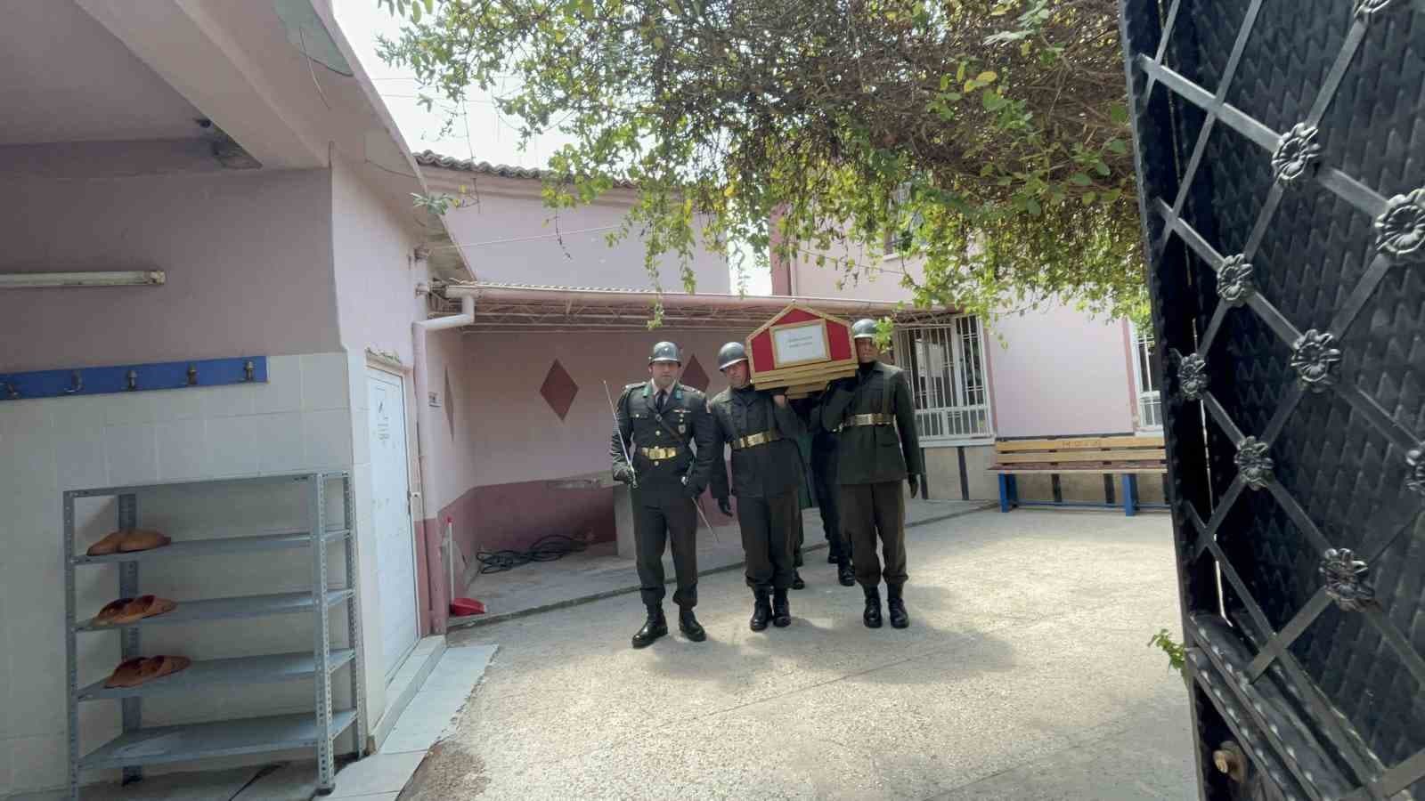 Bayındır, Kıbrıs Gazisi Fehim Sezgin’i uğurladı
