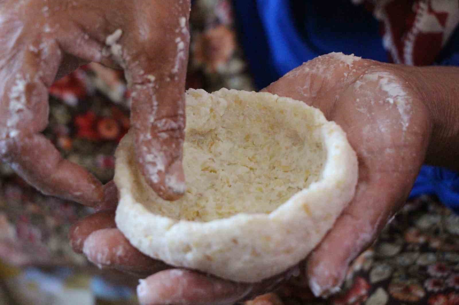 Amasya’da geleneksel ’çanak tarhana’ mesaisi başladı