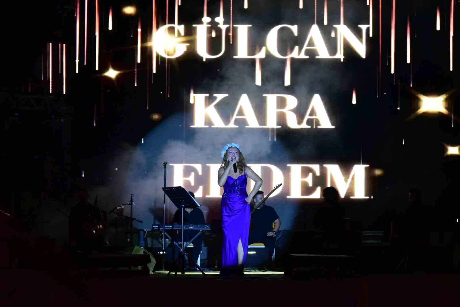 Tosya’da müzik dolu gece: Festival coşkusunu yaşadı