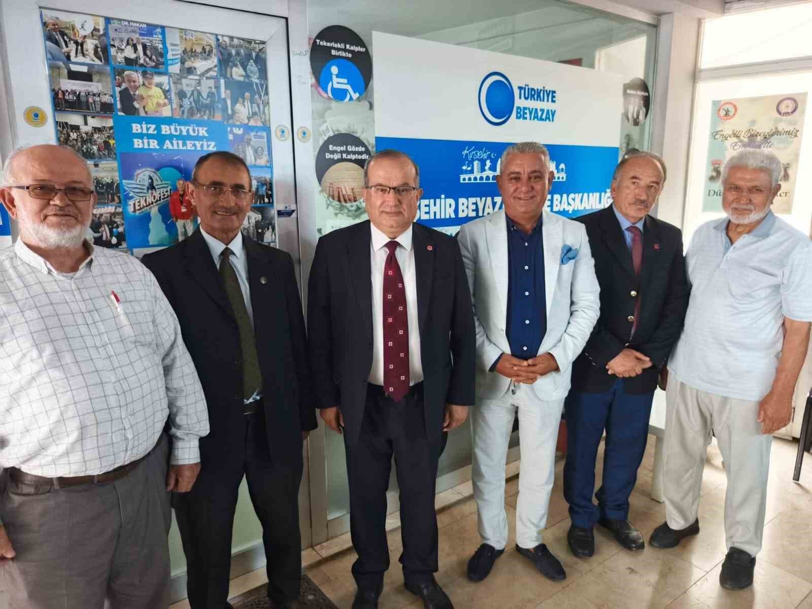 Kırşehir Beyazay Derneği sivil toplum çalıştayına katıldı