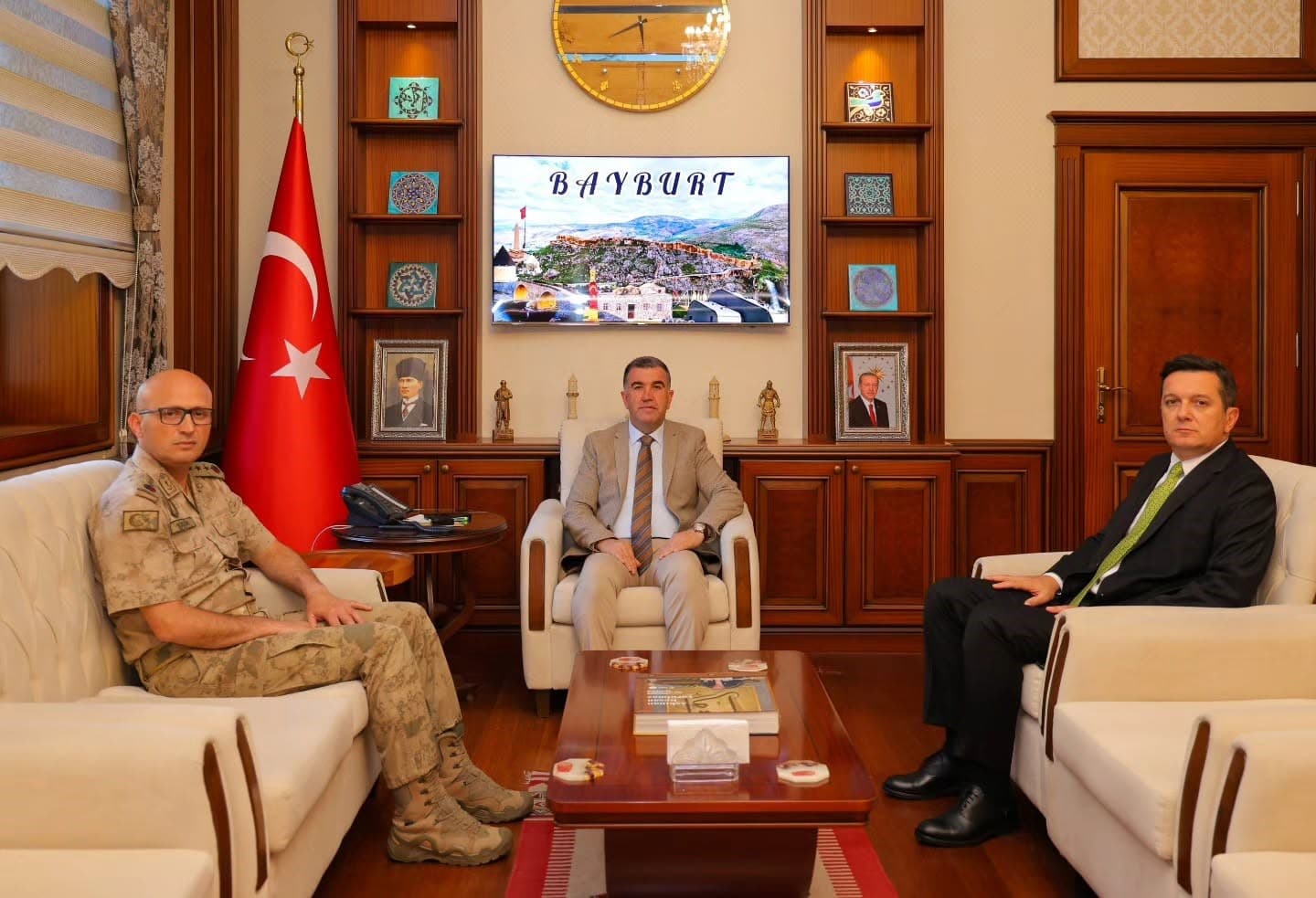 İl Jandarma Komutanı Aslan için veda yemeği düzenlendi