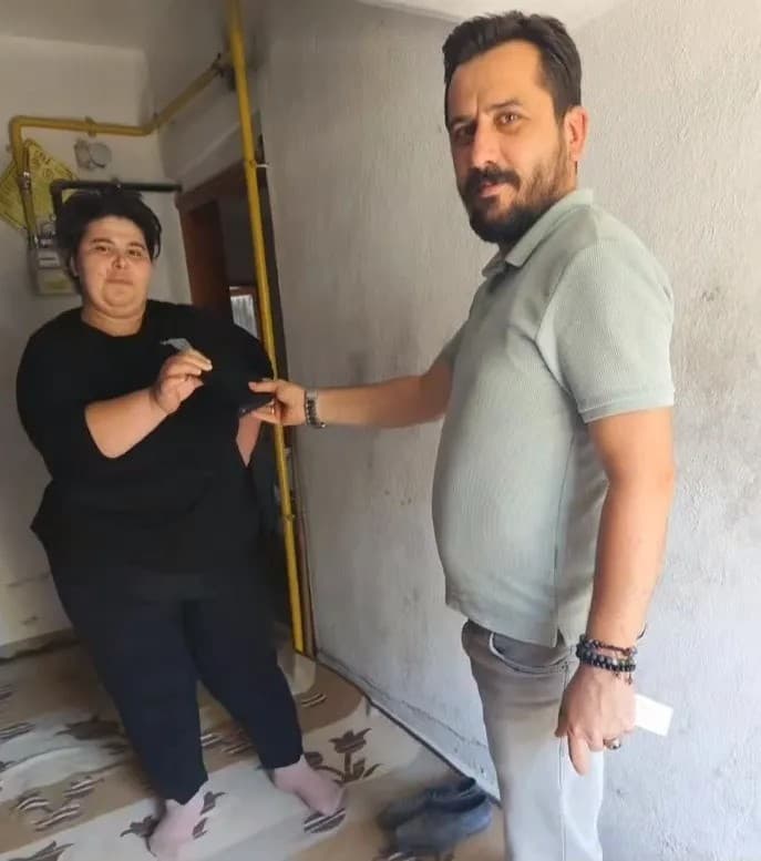 Düşürülen cüzdan polis ekiplerince sahibine ulaştırıldı