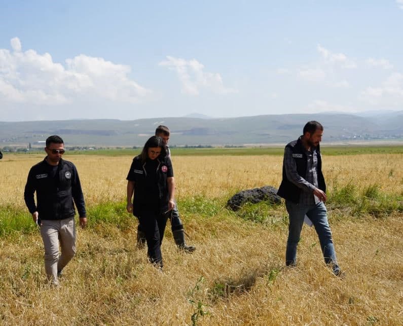 Aşırı yağış ve dolu nedeniyle zarar gören arazilerde hasar tespiti yapıldı