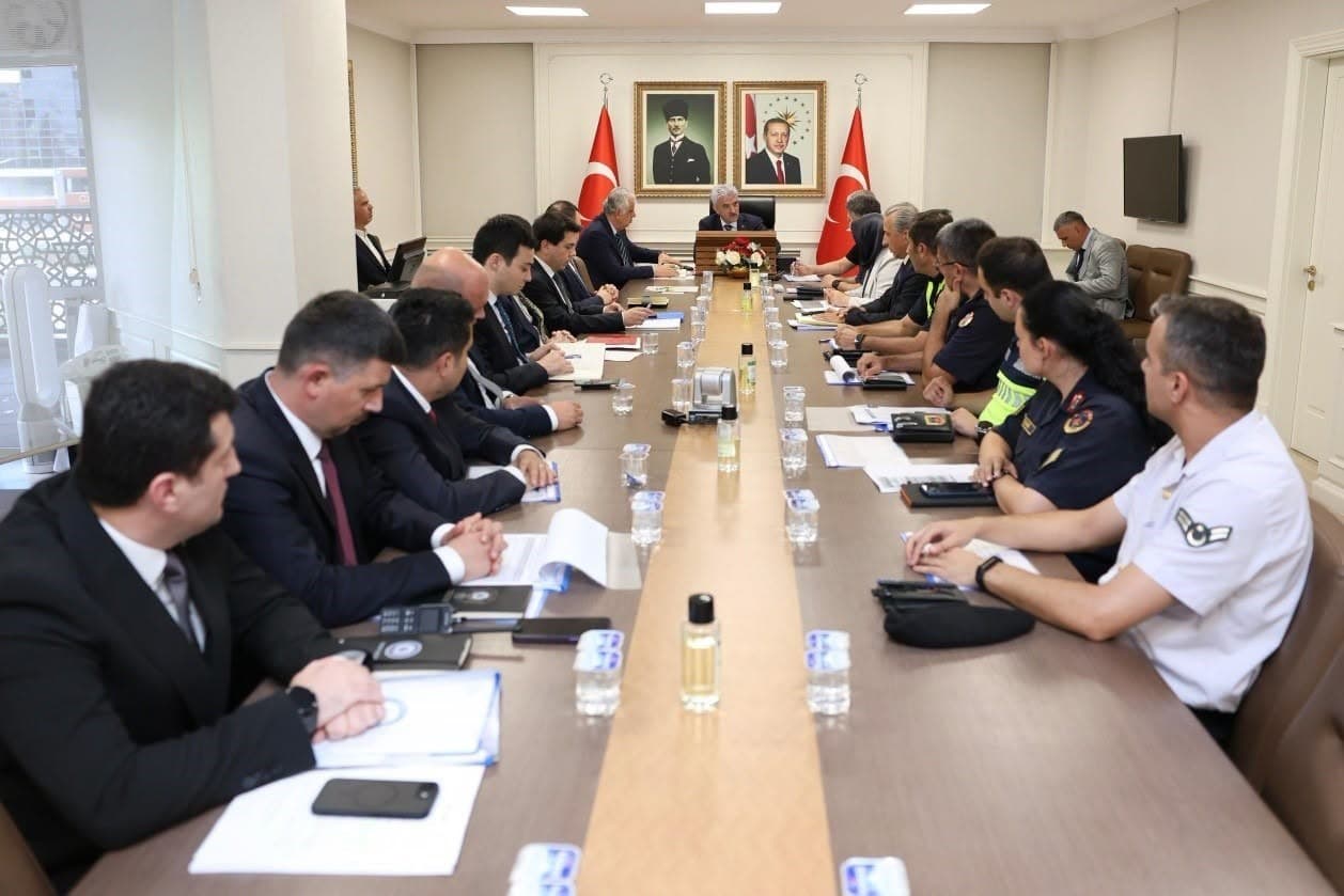 Düzce’de okul bahçe görevlileri için güvenlik toplantısı