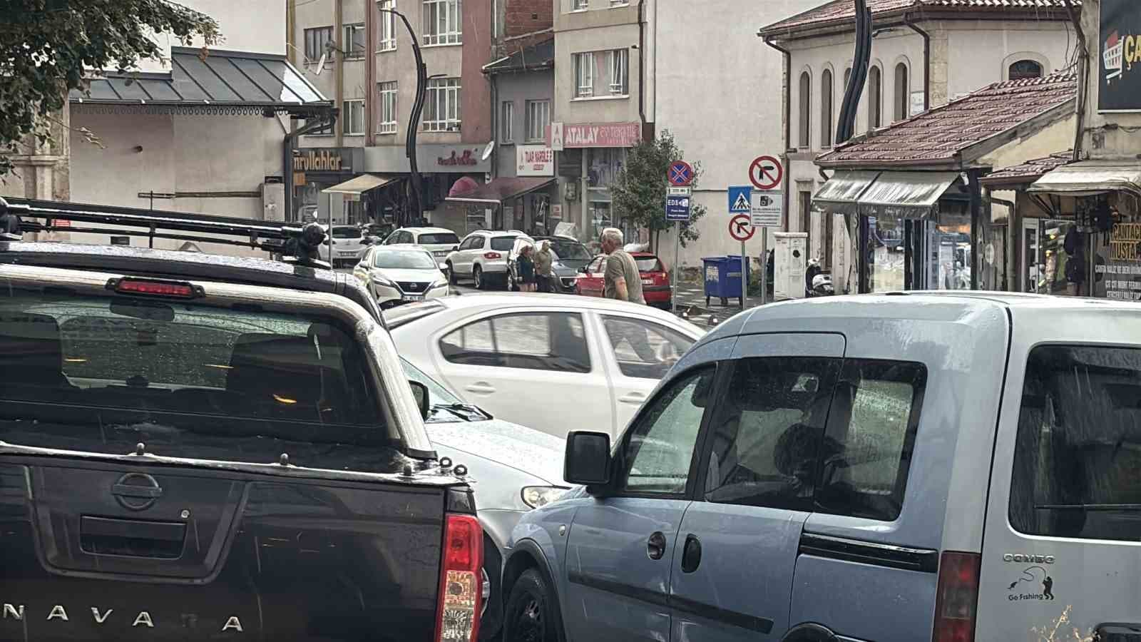 Bolu’da sıcaklık 15 derece birden düştü: Dün 30, bugün 15 derece