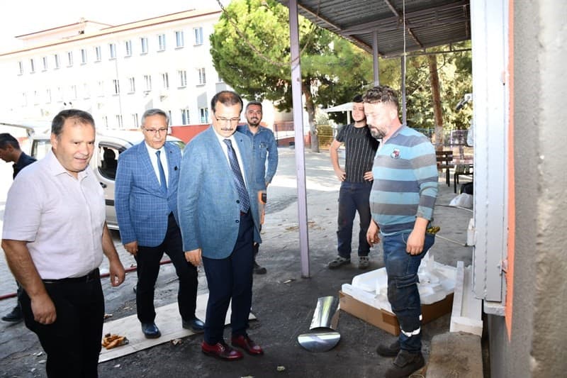 Salihli’de yeni eğitim yılı öncesi okullarda hazırlıklar tamamlanıyor