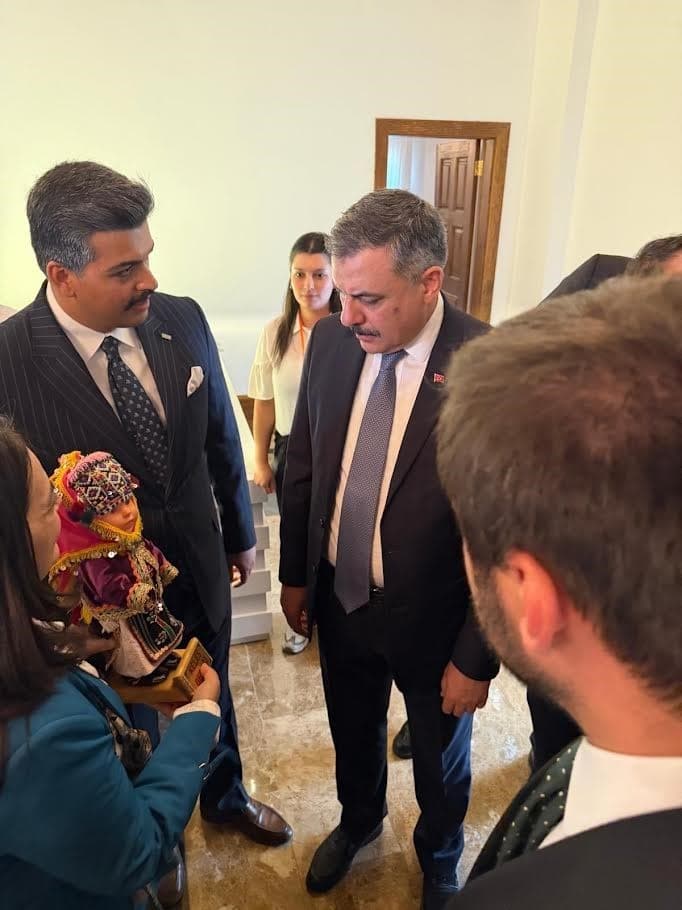 DAĞDER’den İçişleri Bakanı Mustafa Çiftçi’ye anlamlı hediye: Keles Bebeği